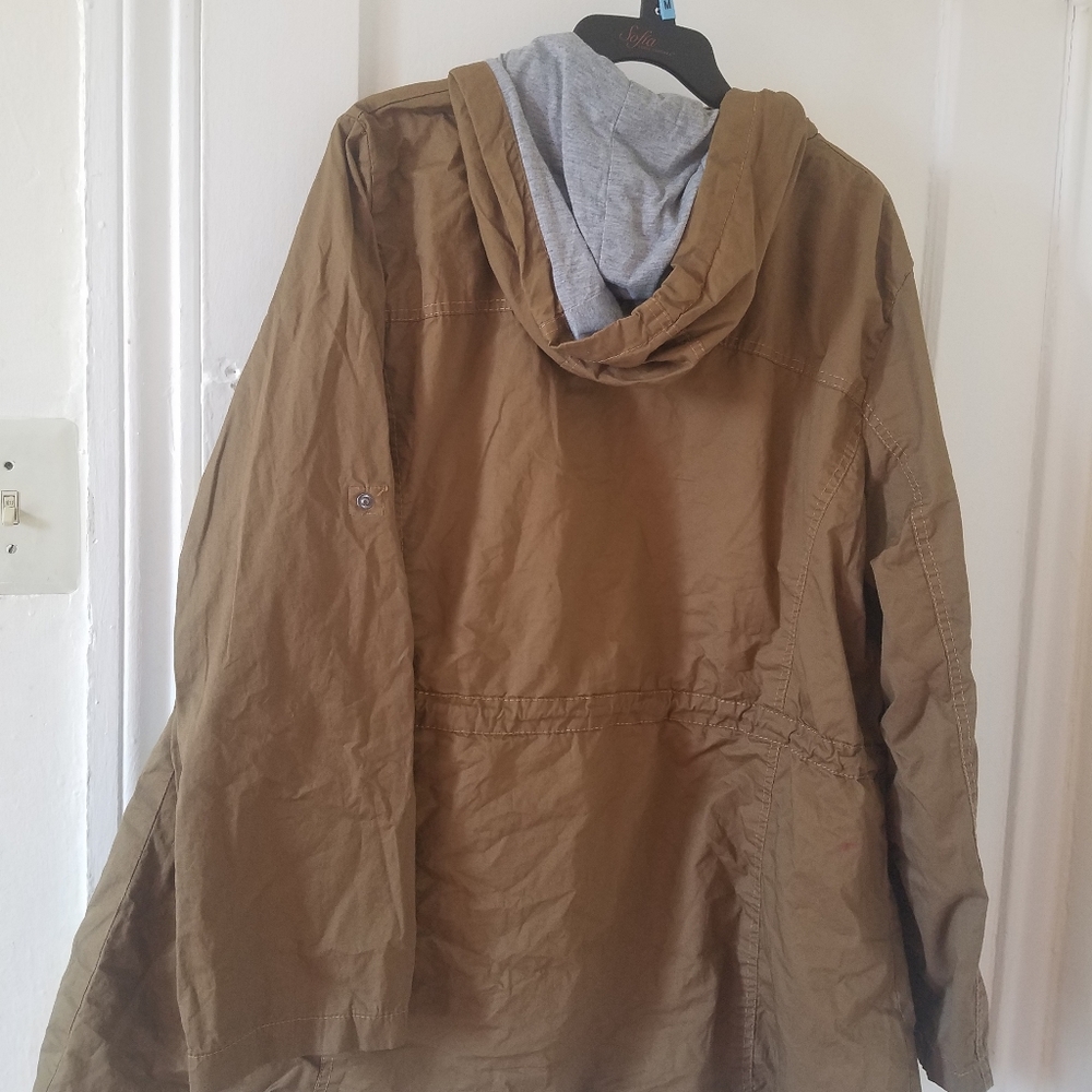 Jacket - Picture 4 of 8
